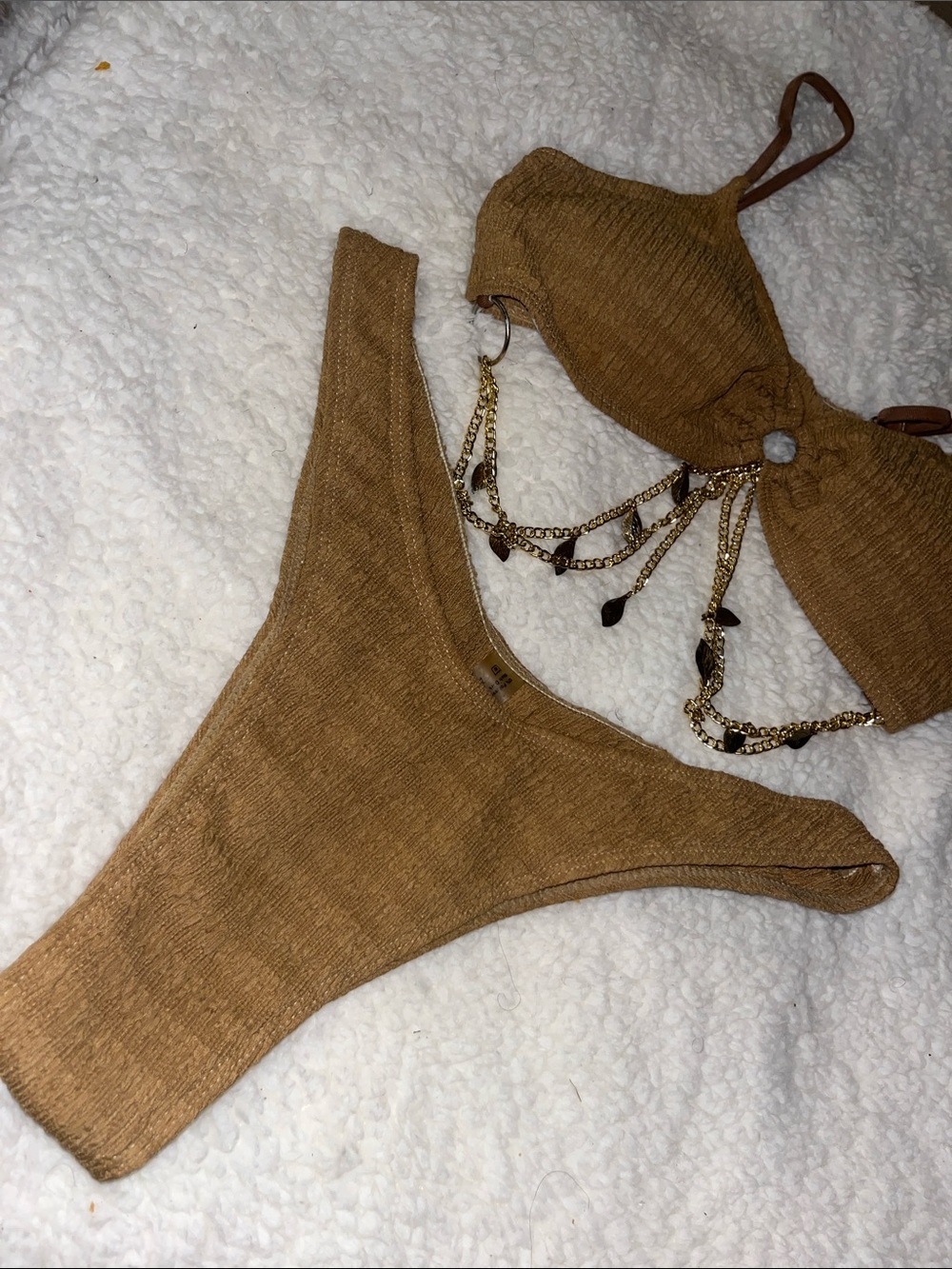 Brown Knit Two-Piece Bikini Set with Gold Chain Detail - Picture 3 of 5